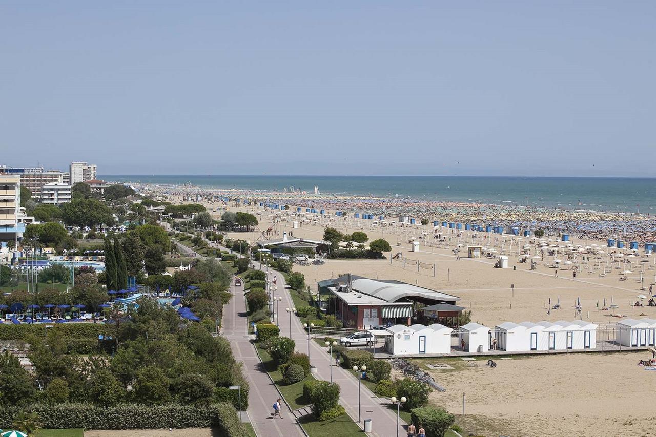 Columbus - Appartamenti Bibione Exterior photo